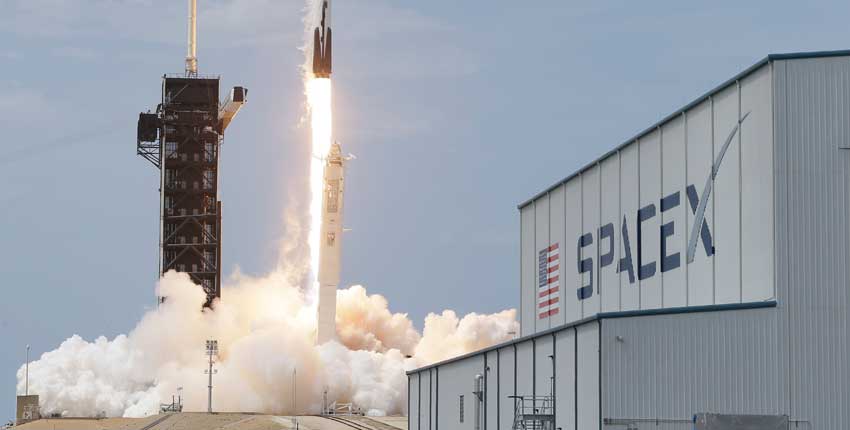 太空探索科技公司SpaceX近幾個月拿下多紙美國政府合約